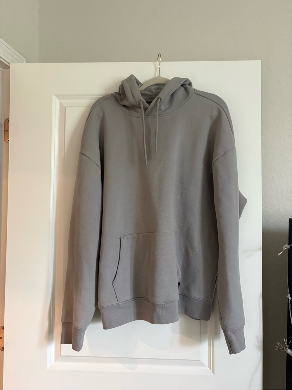 Hollister Men's Light Gray Pullover Hoodie